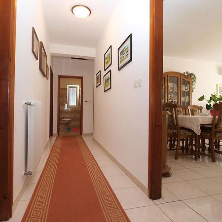 Apartment Luisa 1437 Peruški المظهر الخارجي الصورة