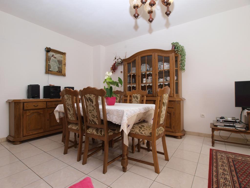 Apartment Luisa 1437 Peruški المظهر الخارجي الصورة