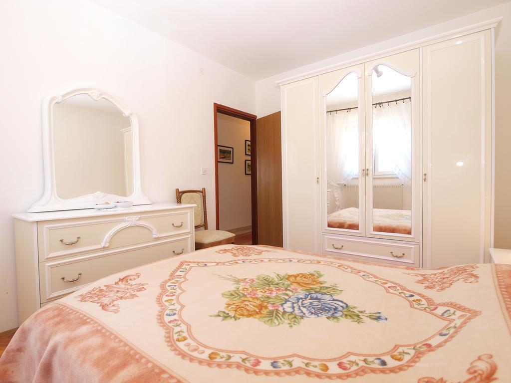 Apartment Luisa 1437 Peruški المظهر الخارجي الصورة