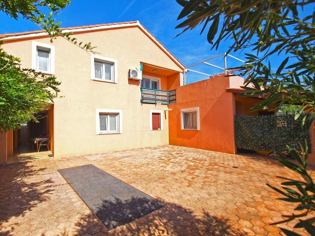 Apartment Luisa 1437 Peruški المظهر الخارجي الصورة