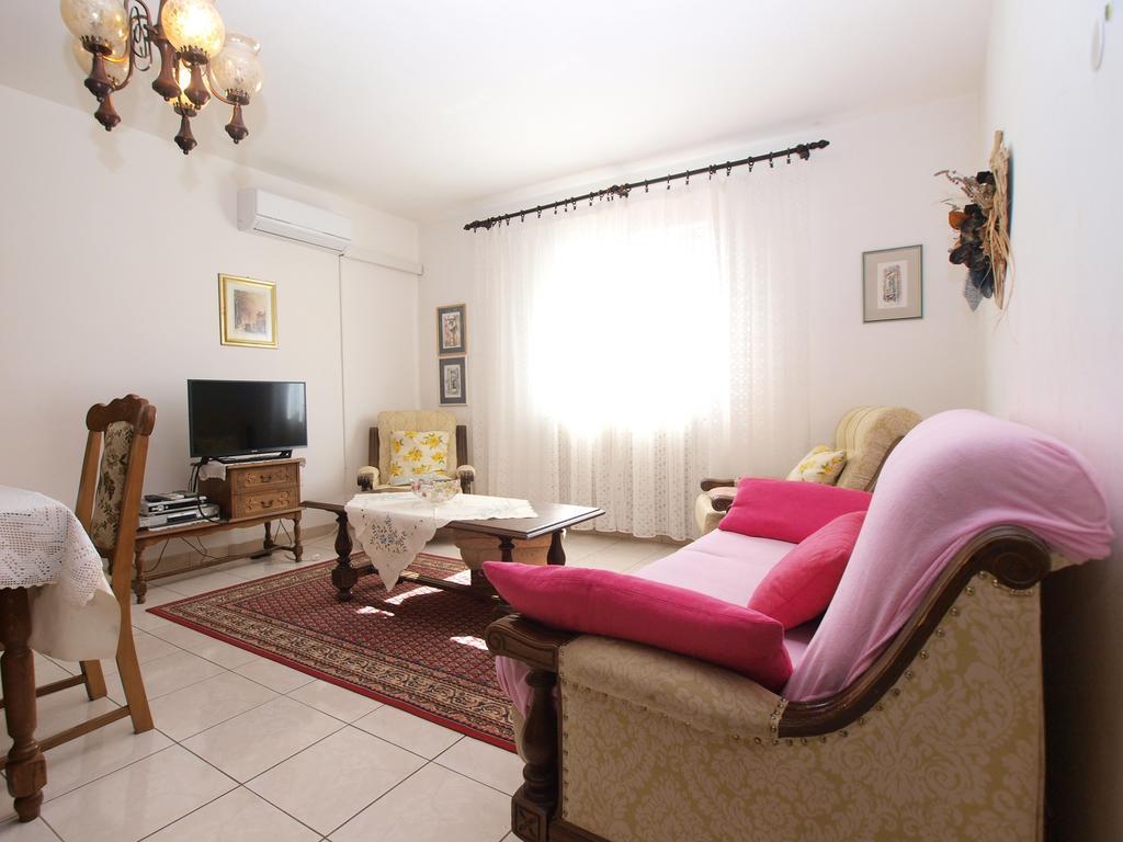 Apartment Luisa 1437 Peruški المظهر الخارجي الصورة